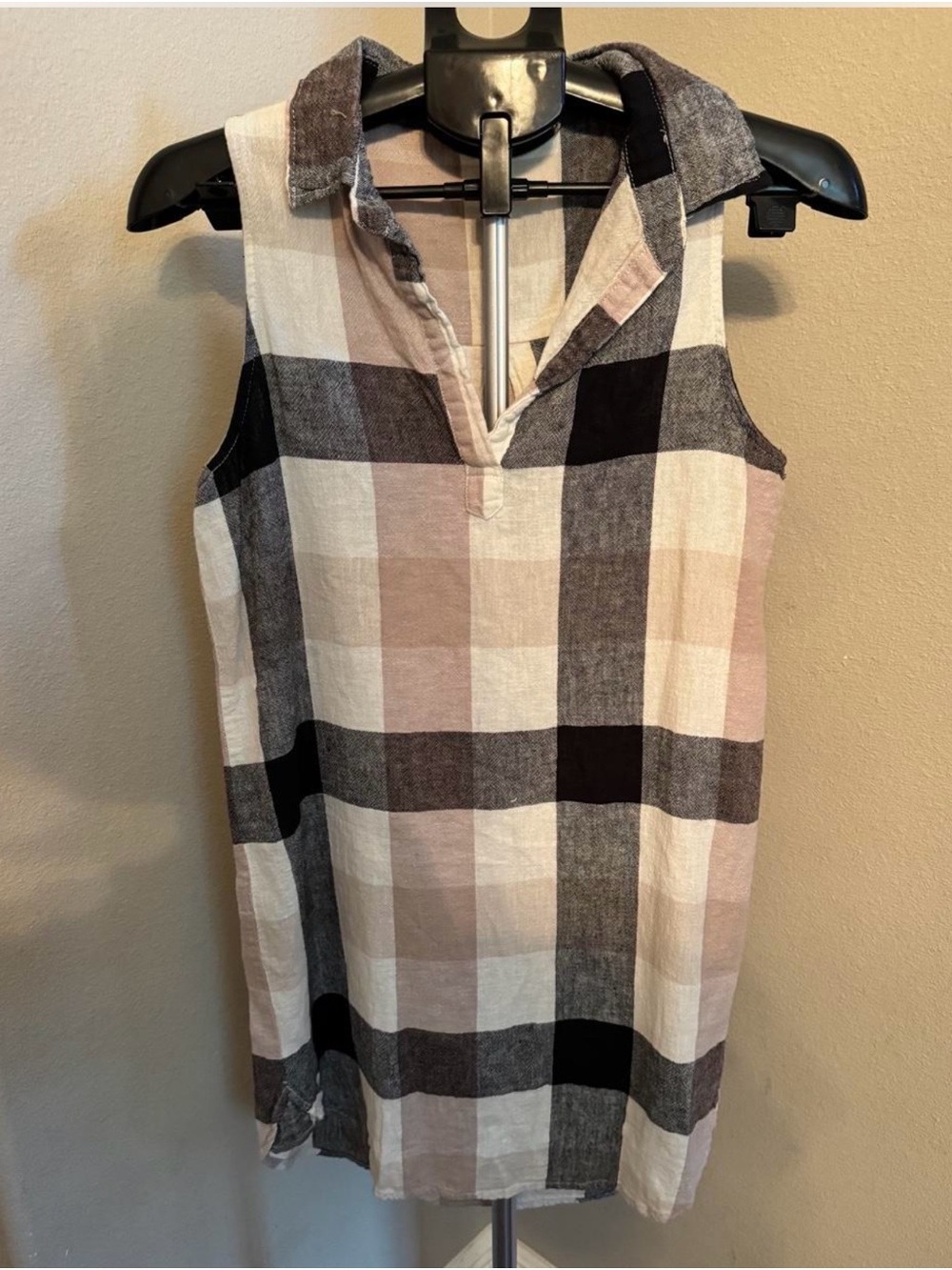 4OUR Dreamers Plaid Sleeveless Tank Top in Black, Cream, and Beige